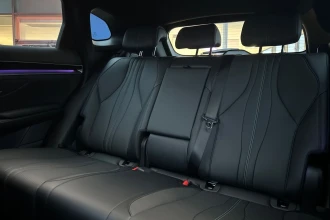 Vehicle Thumbnail 13