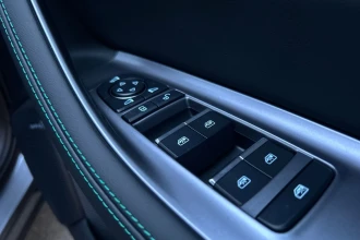 Vehicle Thumbnail 33