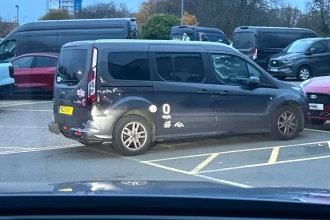 Vehicle Thumbnail 34