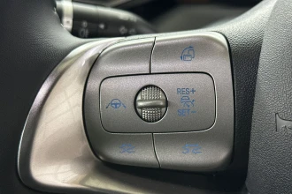 Vehicle Thumbnail 26