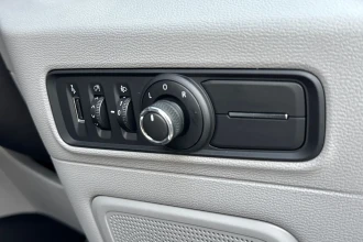 Vehicle Thumbnail 25