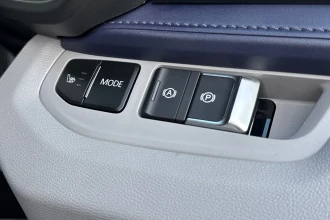 Vehicle Thumbnail 26