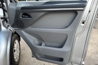 Vehicle Thumbnail 28