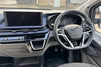 Vehicle Thumbnail 32