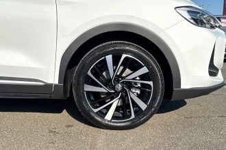 Vehicle Thumbnail 38