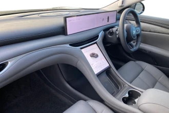 Vehicle Thumbnail 12