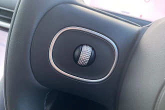 Vehicle Thumbnail 32