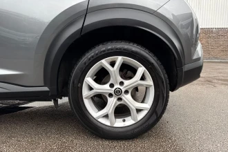 Vehicle Thumbnail 16