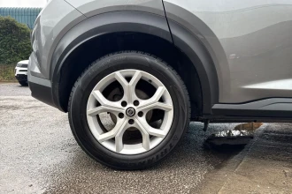 Vehicle Thumbnail 17