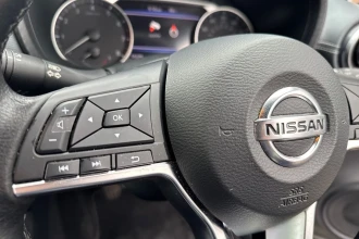 Vehicle Thumbnail 32