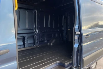 Vehicle Thumbnail 13