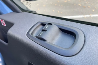 Vehicle Thumbnail 25