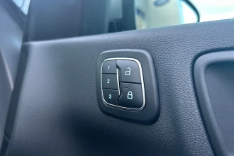 Vehicle Thumbnail 23