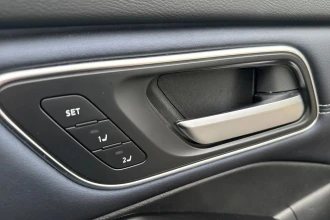 Vehicle Thumbnail 29