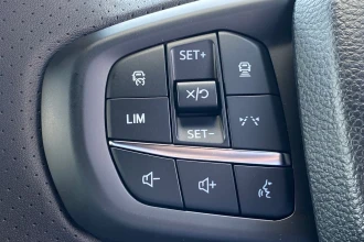 Vehicle Thumbnail 37