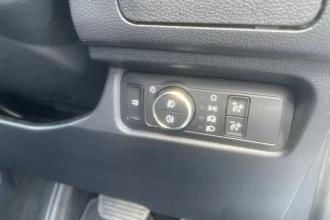 Vehicle Thumbnail 22