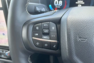 Vehicle Thumbnail 25