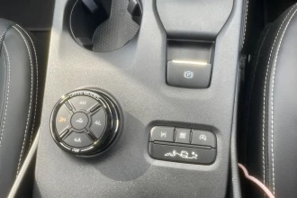 Vehicle Thumbnail 38