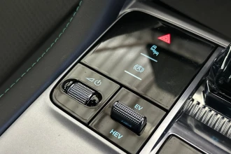 Vehicle Thumbnail 34