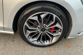 Vehicle Thumbnail 44