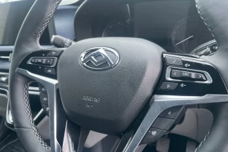 Vehicle Thumbnail 16