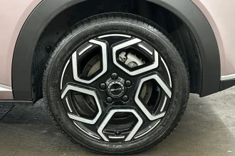 Vehicle Thumbnail 10