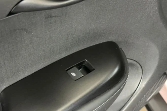 Vehicle Thumbnail 16