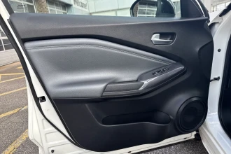 Vehicle Thumbnail 40