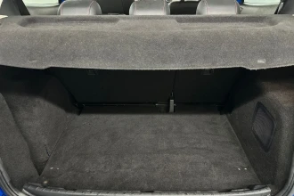 Vehicle Thumbnail 16