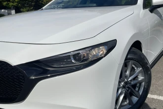 Vehicle Thumbnail 18