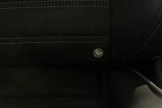 Vehicle Thumbnail 38