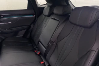 Vehicle Thumbnail 14