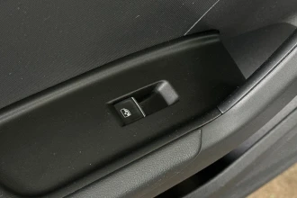 Vehicle Thumbnail 17