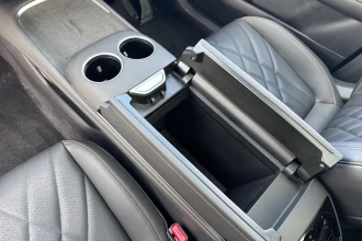 Vehicle Thumbnail 44