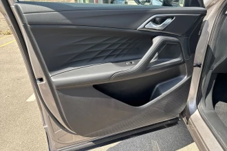 Vehicle Thumbnail 33