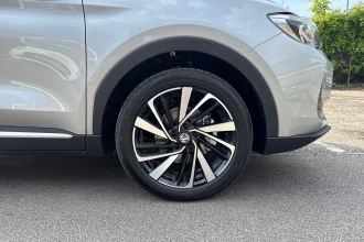 Vehicle Thumbnail 18