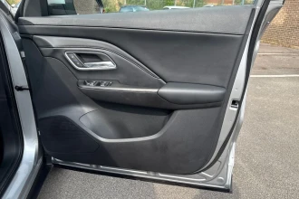 Vehicle Thumbnail 25