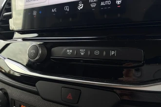 Vehicle Thumbnail 42