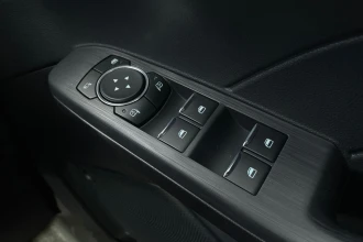 Vehicle Thumbnail 40