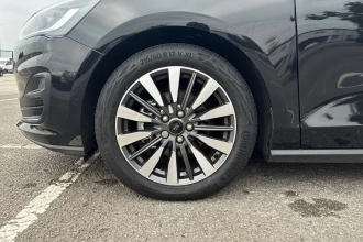 Vehicle Thumbnail 16