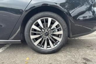 Vehicle Thumbnail 17