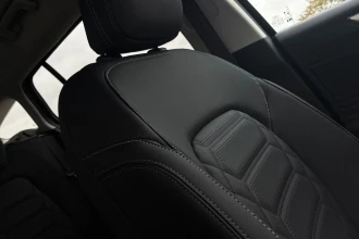 Vehicle Thumbnail 50