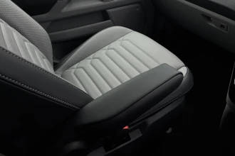 Vehicle Thumbnail 48