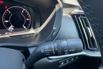 Vehicle Thumbnail 35