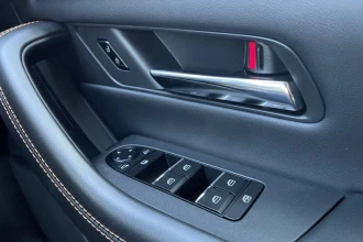 Vehicle Thumbnail 37