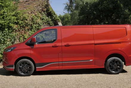 Ford Tourneo Custom Listing Image
