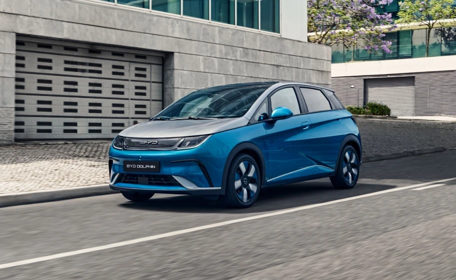 MG4 EV vs BYD Dolphin - Which Electric Hatchback is Better?