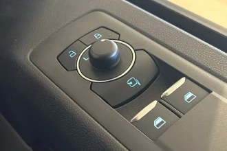 Vehicle Thumbnail 17