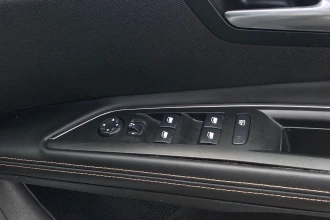 Vehicle Thumbnail 26