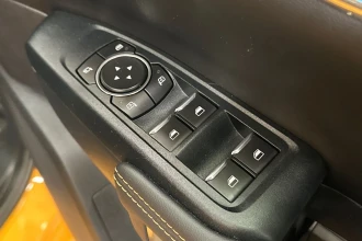 Vehicle Thumbnail 30